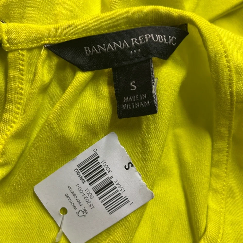 NWT Banana Republic Factory Chartreuse Sleeveless Smocked Waist Dress